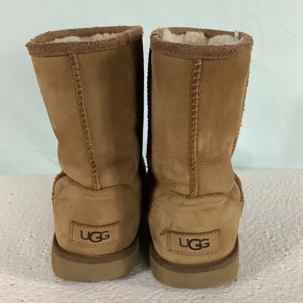 UGG Classic Short II Boots Chestnut Suede Shearling 1019646 Womens 6